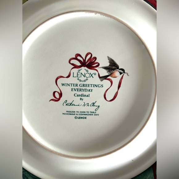 Lenox Winter Greetings Everyday Set of 2 Cardinal Plates (see below) - Picture 6 of 6